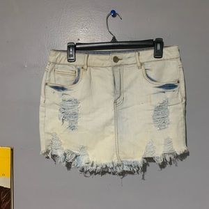 Dollhouse distressed mini skirt size 11
